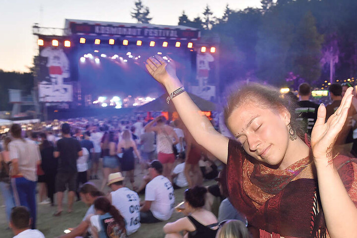 Um die 15.000 Besucher stürmen jedes
Jahr das Kosmonaut-Festival in Rabenstein.