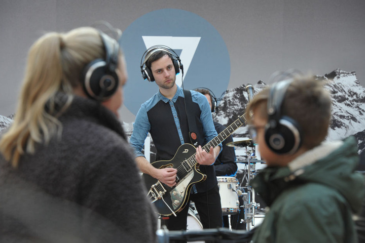 Mit ihren "stillen" Konzerten sorgte die Band "von Welt" für eine Show der etwas anderen Art.
