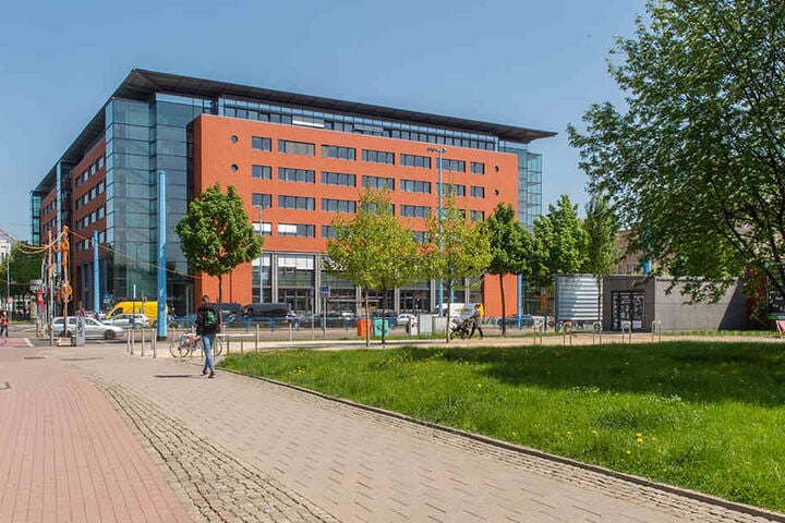 Oft mietet sich die Stadt mit ihren Ämtern nur ein wie im Moritzhof, anstatt eigene Gebäude zu erreichten.