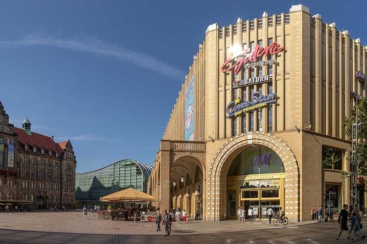 In einem Einkaufszentrum an Neumarkt in Chemnitz hat ein 31-Jähriger am Dienstagmittag zwei Frauen belästigt. (Symbolbild)