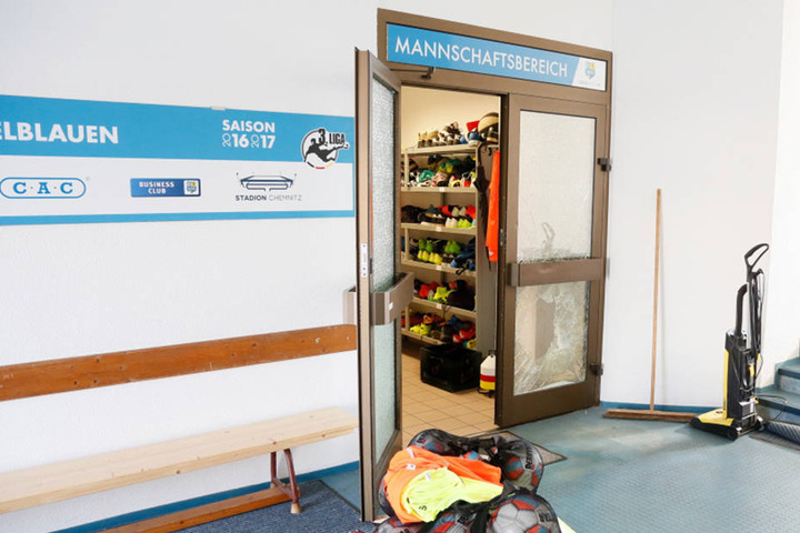 Einbrecher suchten in der Nacht zum Sonntag die Mannschaftskabine des CFC im Chemnitzer Sportforum heim.