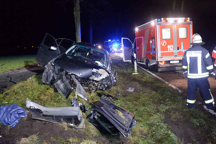 Ein Krankenwagen brachte den Mann zur weiteren Behandlung in ein Krankenhaus.