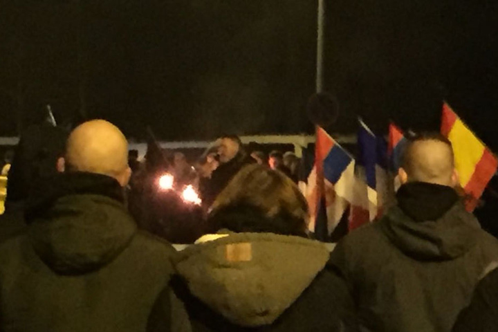 18.15 Uhr: Der letzte Redner ist Thorsten Heise (er veranstaltet das Nazi-Festival in Ostritz).