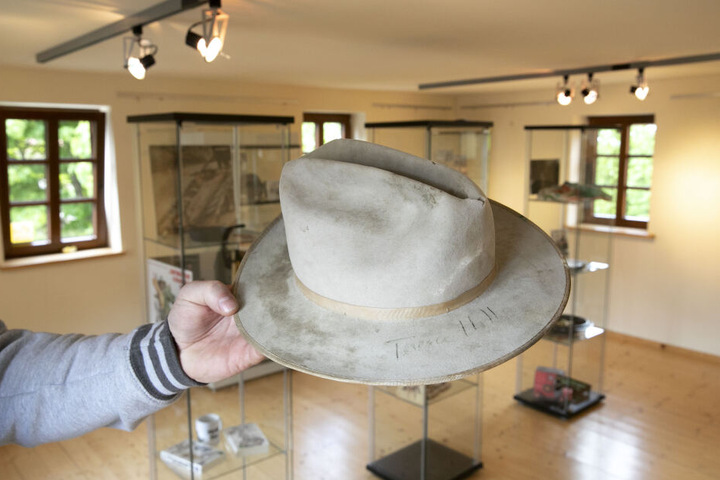 Mit Originalautogramm: Der Hut von Terence Hill aus dem Film "Mein Name ist Nobody" ist Teil der Ausstellung.