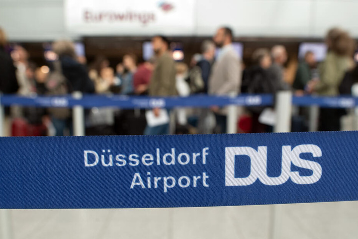 Der Flieger startete und landete am Flughafen Düsseldorf (Archivbild).