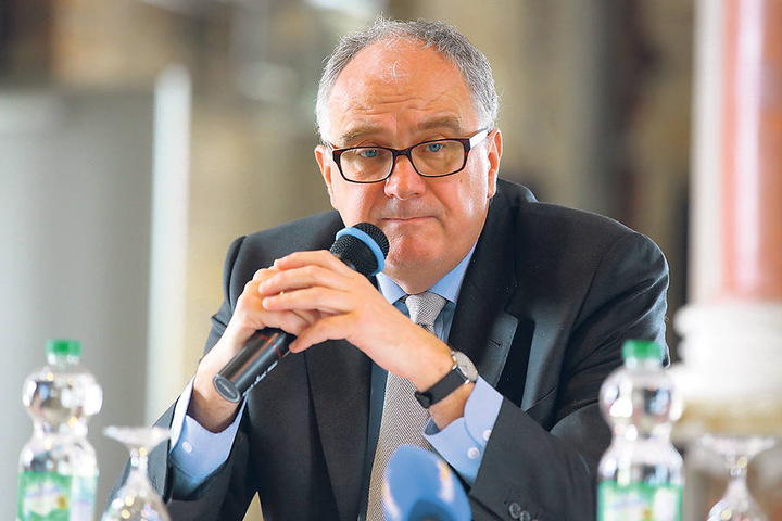 Schlösserland-Chef Christian Striefler (54) lobt die Arbeit der
Expertenkommission.