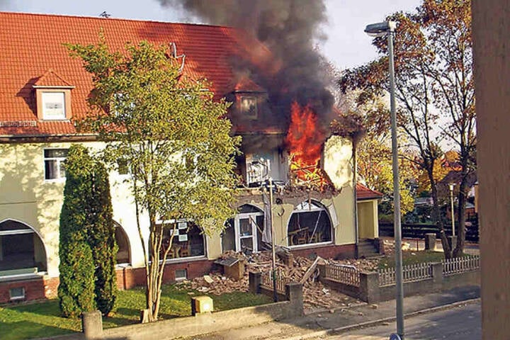 Das letzte NSU-Domizil, die Frühlingsstraße in Zwickau. Am 4. November 2011
zündete Beate Zschäpe die Wohnung an - stark betrunken, wie inzwischen bekannt
ist.