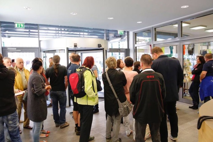 Im Haus der Presse standen die Menschen vor dem Ticketshop, um Kaisermania-Karten zu bekommen.