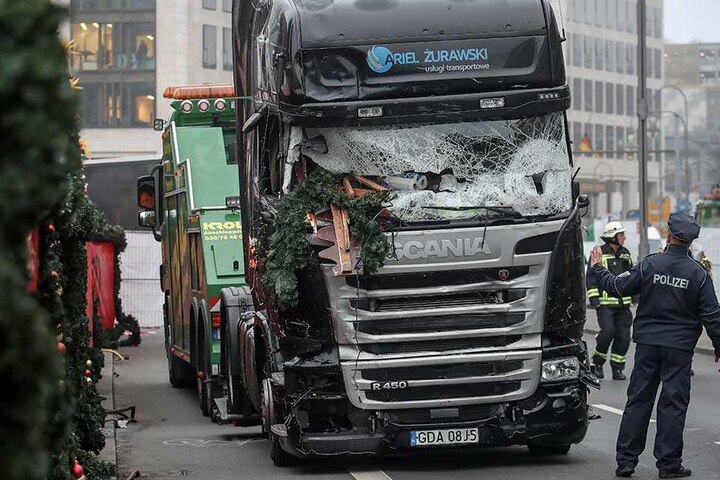 Mit diesem Laster raste der Terrorist auf den Weihnachtsmarkt an der Gedächtniskirche.