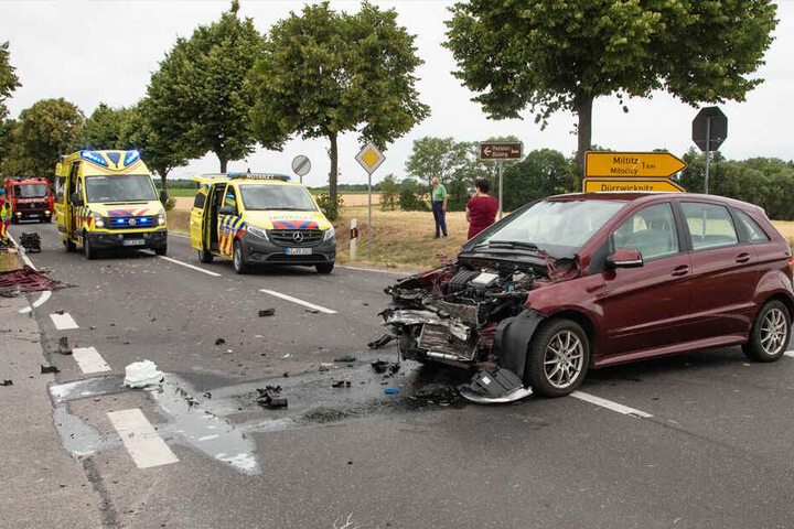Die Front der B-Klasse wurde schwer beschädigt.
