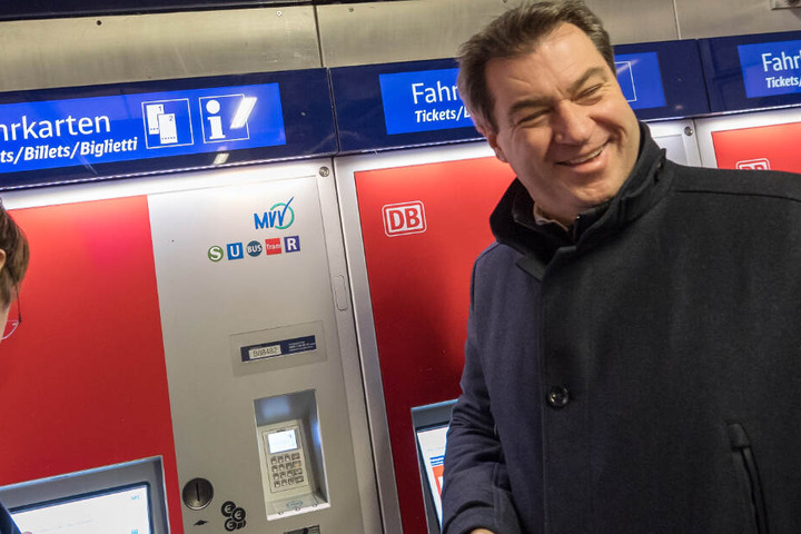 Ministerpräsident Markus Söder will im Freistaat Bayern den ÖPNV verbessern.