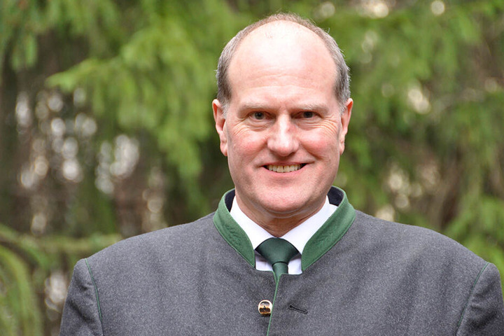 Landesforstpräsident Utz Hempfling (56).