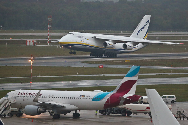 Die genauen Zeiten sollten Planespotter am Flughafen Köln/Bonn überprüfen.