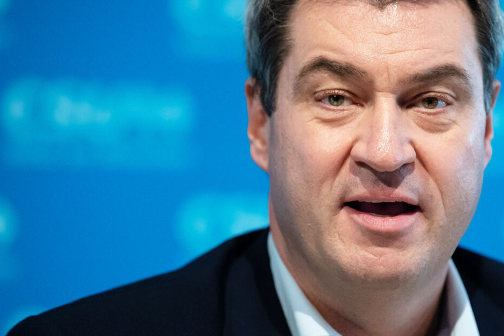 Bayerns Ministerpräsident Markus Söder will sein umstrittenes Weltraumprogramm vorantreiben.