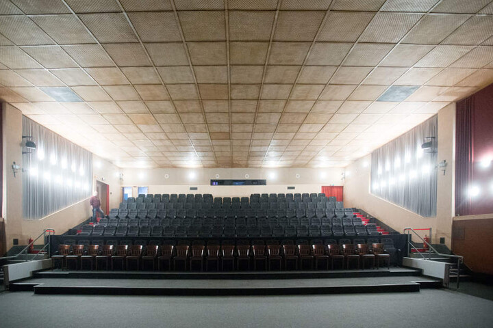 Der Große Saal des Apollo-Kino erhält eine Schönheitskur nebst VIP-Lounge.