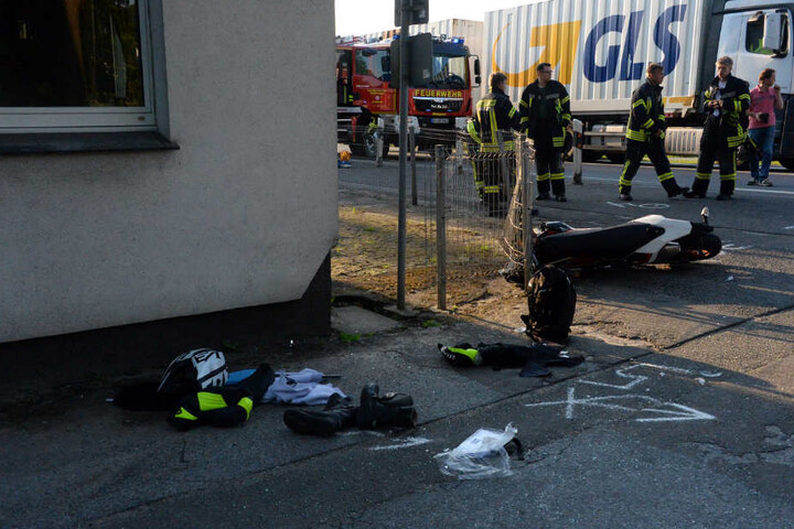 Der Biker erlitt schwere Verletzungen.