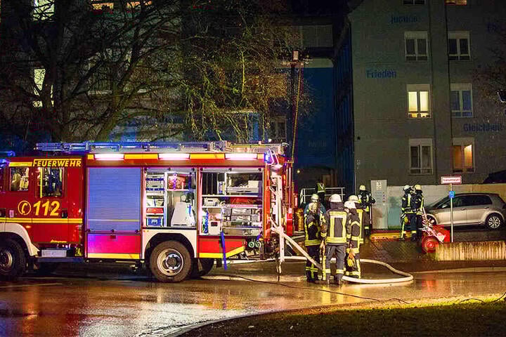 Insgesamt waren 40 Feuerwehrleute im Einsatz.