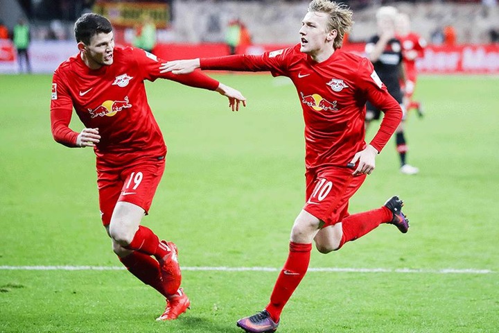 Oliver Burke und Emil Forsberg sind mit RB Leipzig jetzt die gejagten der Liga.