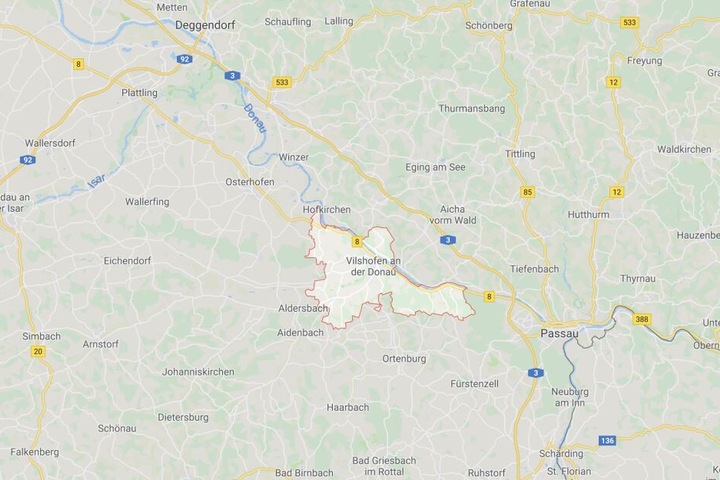 Die schreckliche Messerattacke auf den wehrlosen Jungen fand in Vilshofen bei Passau statt.