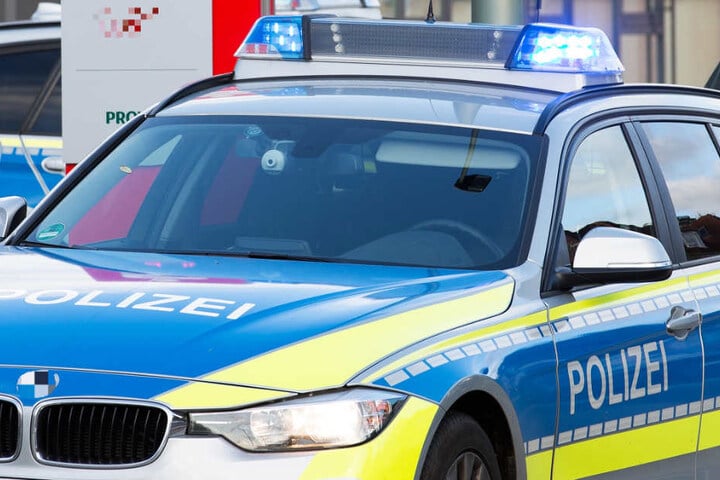 Die Ermittlungen der Polizei dauern an (Symbolbild).