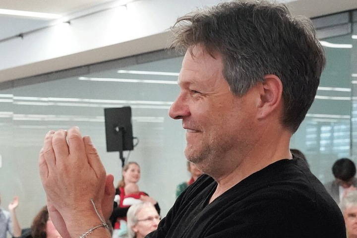 Grünen-Chef Robert Habeck (49) am Samstag auf dem Landesparteitag der Grünen in Sachsen.