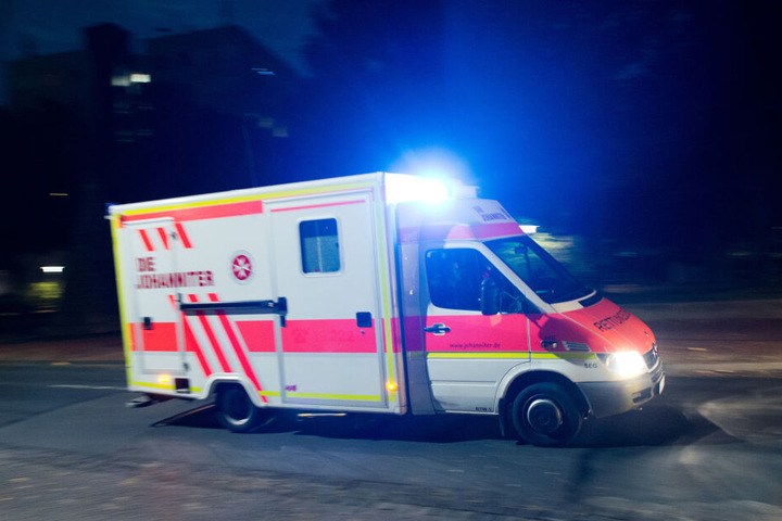 Ob der Mann durch die Auswirkungen des Brandes oder einer eigenen Erkrankung verstorben ist, ist noch nicht klar.