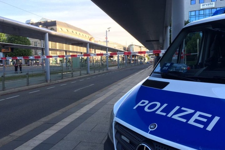 Ein Passant hat ein verdächtiges Paket gefunden.