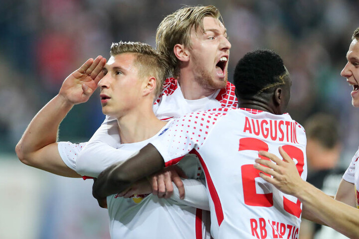 Erstes Champions-League-Tor für Kapitän Willi Orban (li.). RB Leipzig gewann am Dienstag 3:2 gegen den FC Porto.