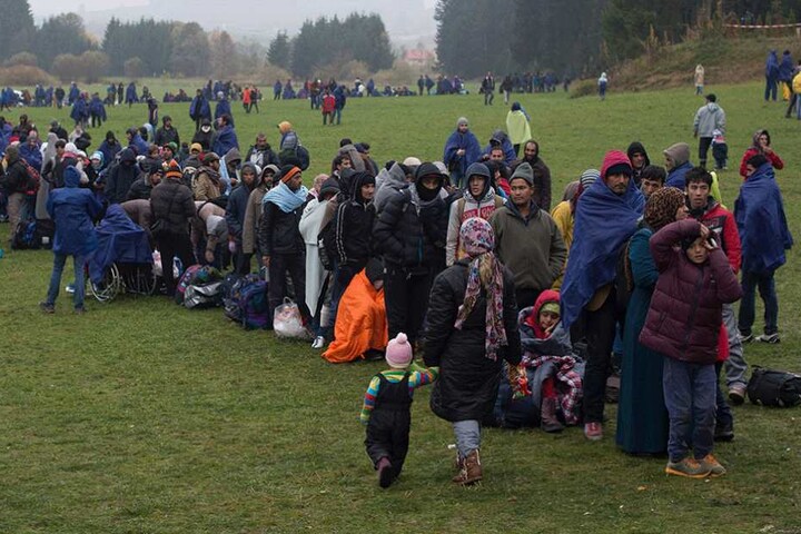 Die Aufnahme von Flüchtlingen soll künftig mit finanziellen Anreizen für die Länder verbunden werden.