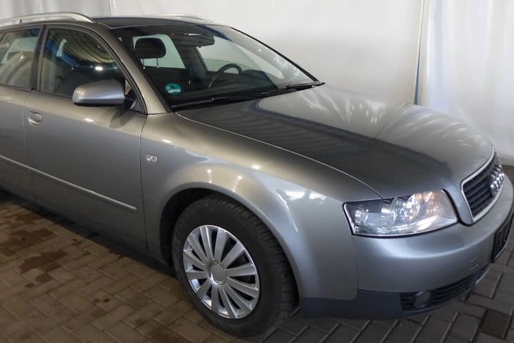 Der gestohlene Audi A4 8E Avant.