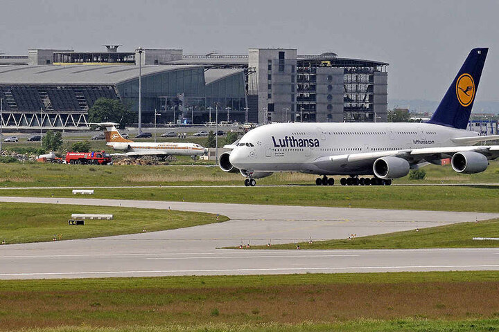Auch am Leipziger Flughafen kommt es zu Verspätungen und Ausfällen.