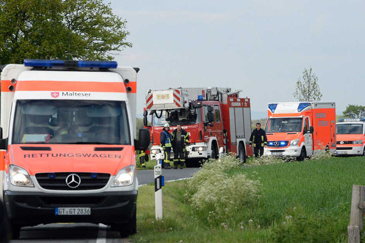 Ein Großaufgebot an Rettungskräften eilte zum Unfallort.