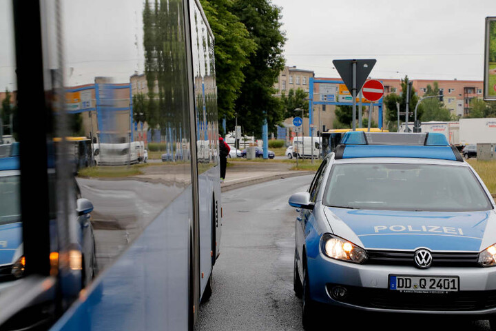 Die Polizei nahm vor Ort die Aussagen der Zeugen auf.