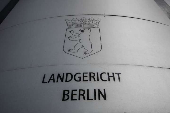 Der widerliche Vorwurf gegen den 60-Jährigen wird am Berliner Landgericht verhandelt.