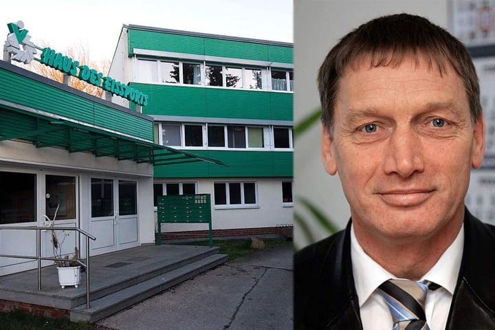 Einbrecher waren im Haus des Eissports. Leitender Polizeidirektor Klaus Ott (58) ist sauer über den Einbruch beim Chemnitzer Polizeisportverein.