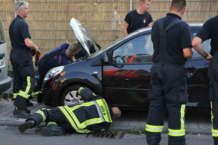 Die Kameraden im Einsatz.