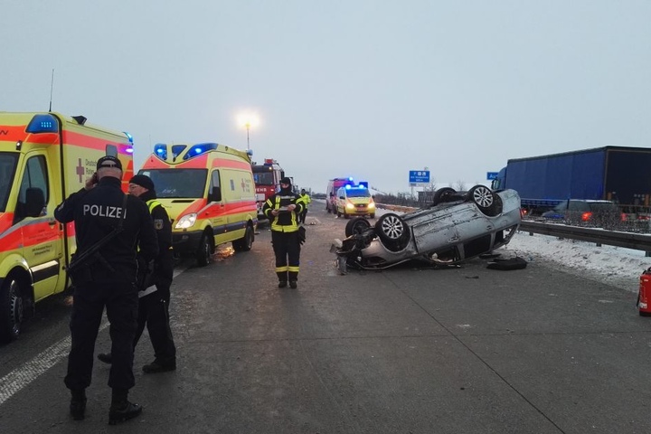 Bei dem Unfall soll es mehrere Verletzte gegeben haben.