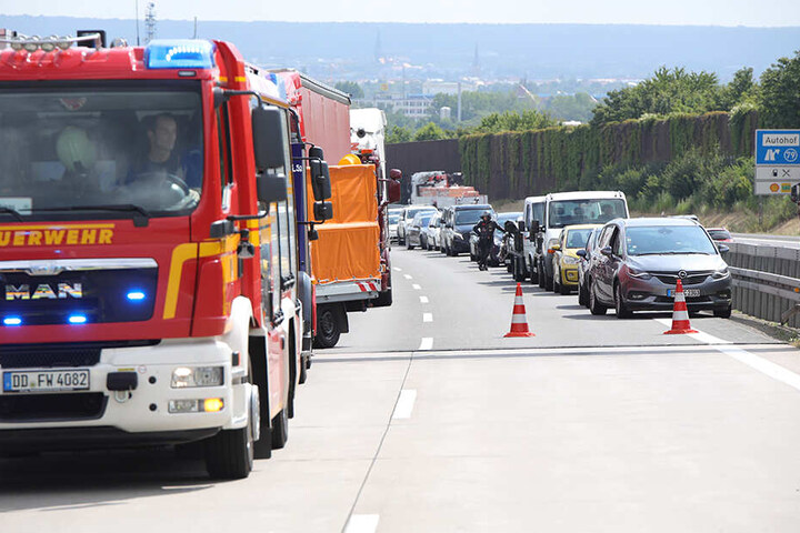 Die A4 in Richtung Chemnitz wurde zeitweise voll gesperrt.