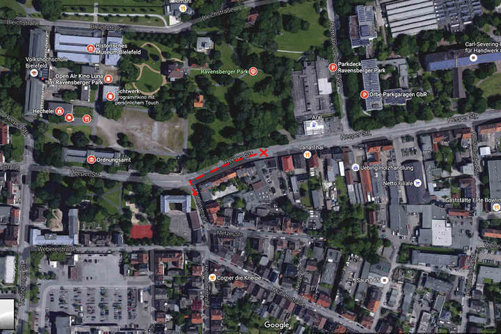 An dieser Stelle fuhr der Autofahrer den Passanten an und haute dann in die Mühlenstraße ab.