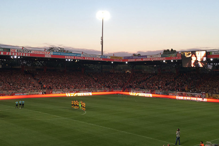 Vor dem Spiel wurde der verstorbenen Behindertenbeauftragten von Union gedacht.