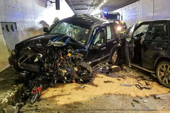 Ein Brite war in zwei mit Deutschen und Schweizern besetzte Autos gekracht.