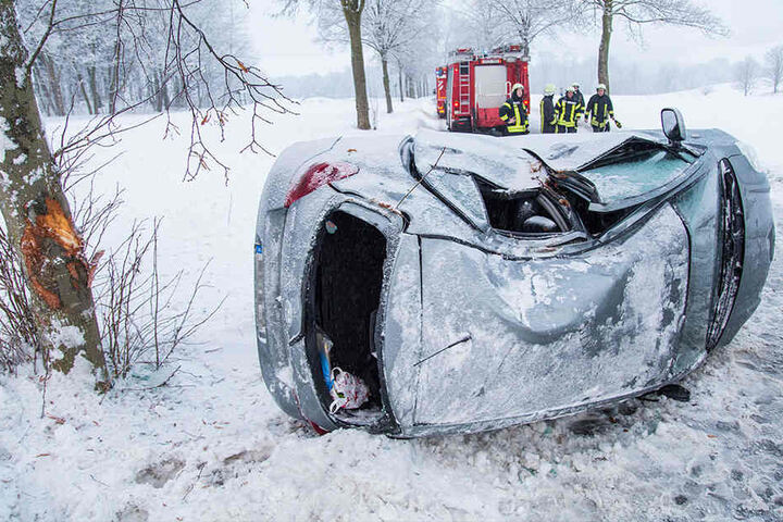 Am Toyota entstand erheblicher Sachschaden.