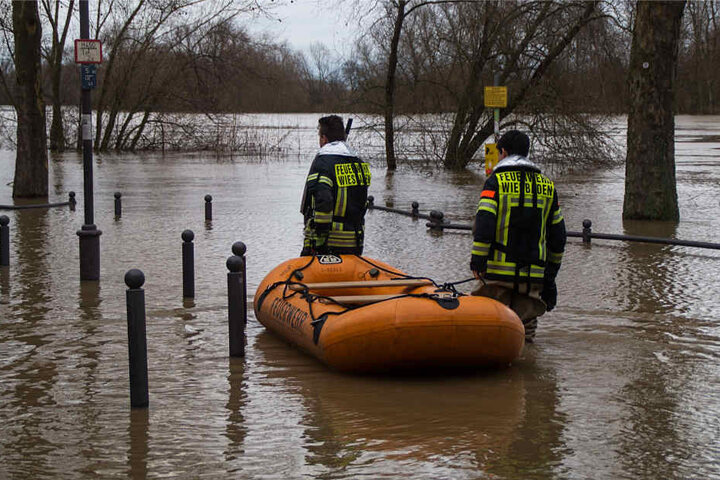 Zum Wochenanfang wird mit einer Entspannung der Hochwasserlage gerechnet.
