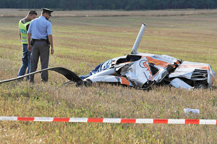 Kaum vorstellbar, dass dieses Wrack mal ein Hubschrauber war.