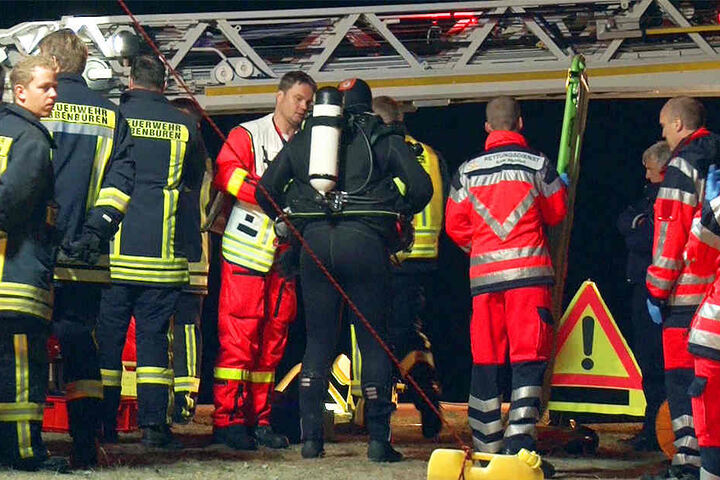 Der Fahrer soll durch riskante Fahrmanöver von der Straße abgekommen sein.