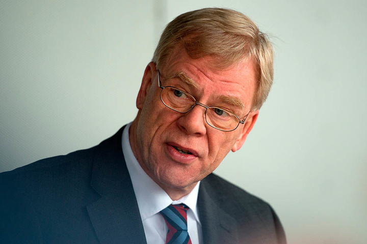Finanzminister Georg Unland (64, CDU) hält gar nichts von verbeamteten Lehrern.