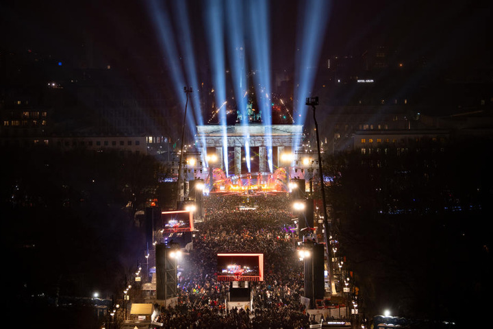 Für Deutschlands größte Silvesterparty am Brandenburger Tor hagelte es Kritik.