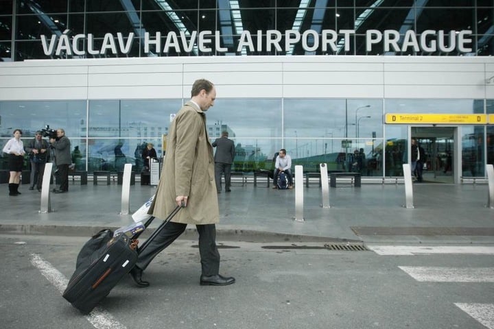 Der Flughafen Prag steckt seine Fühler Richtung Sachsen aus. Für kommendes
Jahr ist eine Werbekampagne geplant.