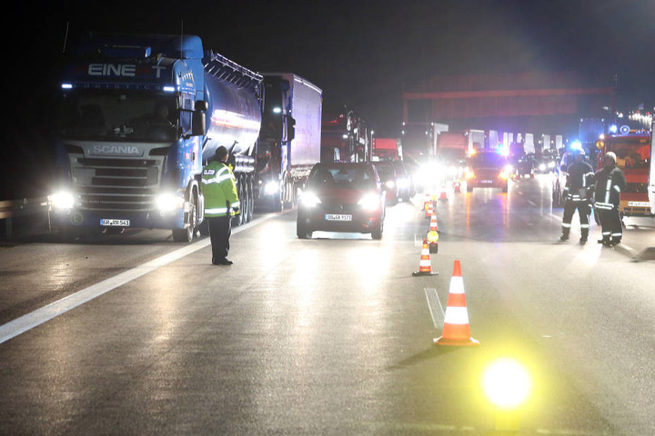 Auf der A4 bildeten sich am Donnerstag mehrere Staus nach Unfällen.