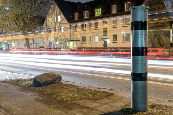 Fast eine Million Euro gibt die Stadt für neue Verkehrsüberwachungstechnik aus.